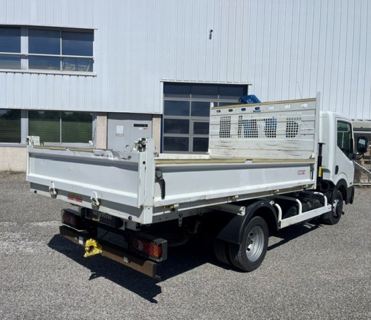 Nissan Cabstar NT400 130 CH